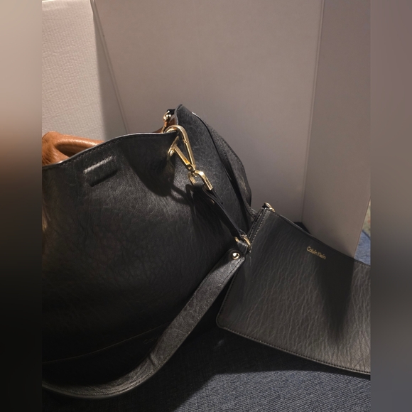 Calvin Klein Black Tote Bag And Wristlet - Picture 5 of 5